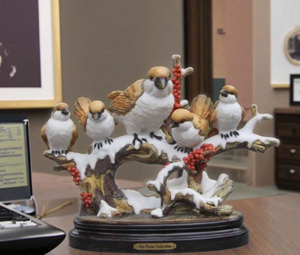 White and brown polyresin birds statue, for showpiece, dust with dry cloth 2