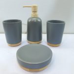 Modern grey and wood bathroom accessory set 2
