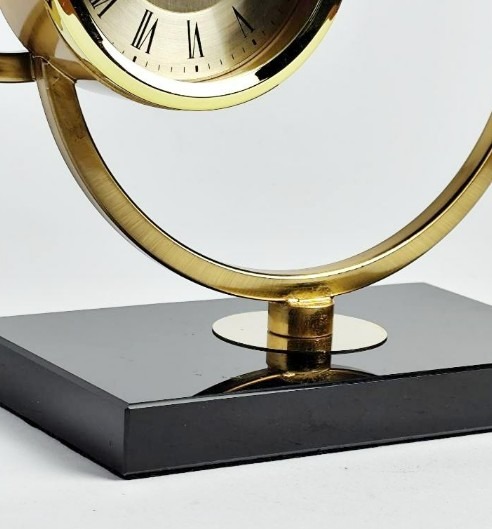 Desk table clock, silent clock, quartz table clock, vintage desk clock, modern home decor, tabletop clock, non ticking clock, nicdecor.com, nic home decor, decorative alarm clock