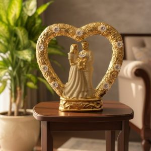 Heart Shape Cute Couple Figurine